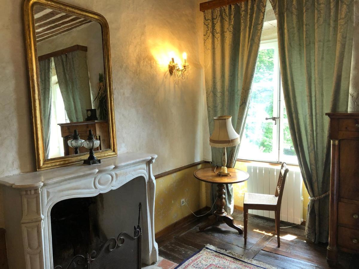 Domaine Du Tres-Haut - Chateau De Montanges エクステリア 写真